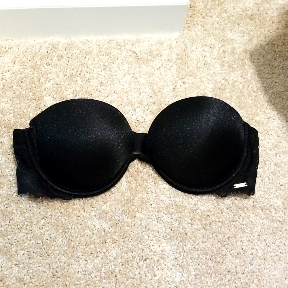 Pink bra strapless